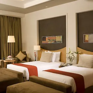 radisson-blu-suites-gurgaon.top-gurgaonhotels.com/