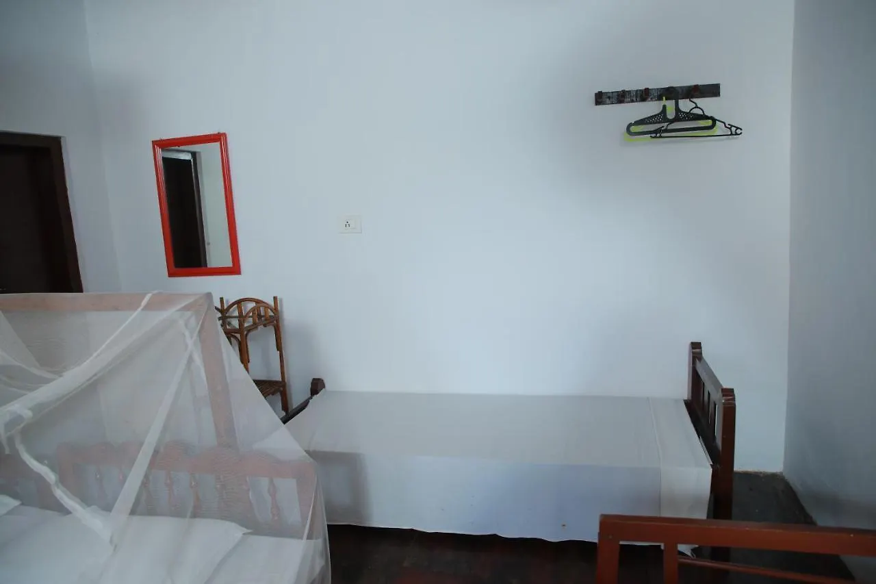Malayalam Lake Resort Alappuzha Hotel
