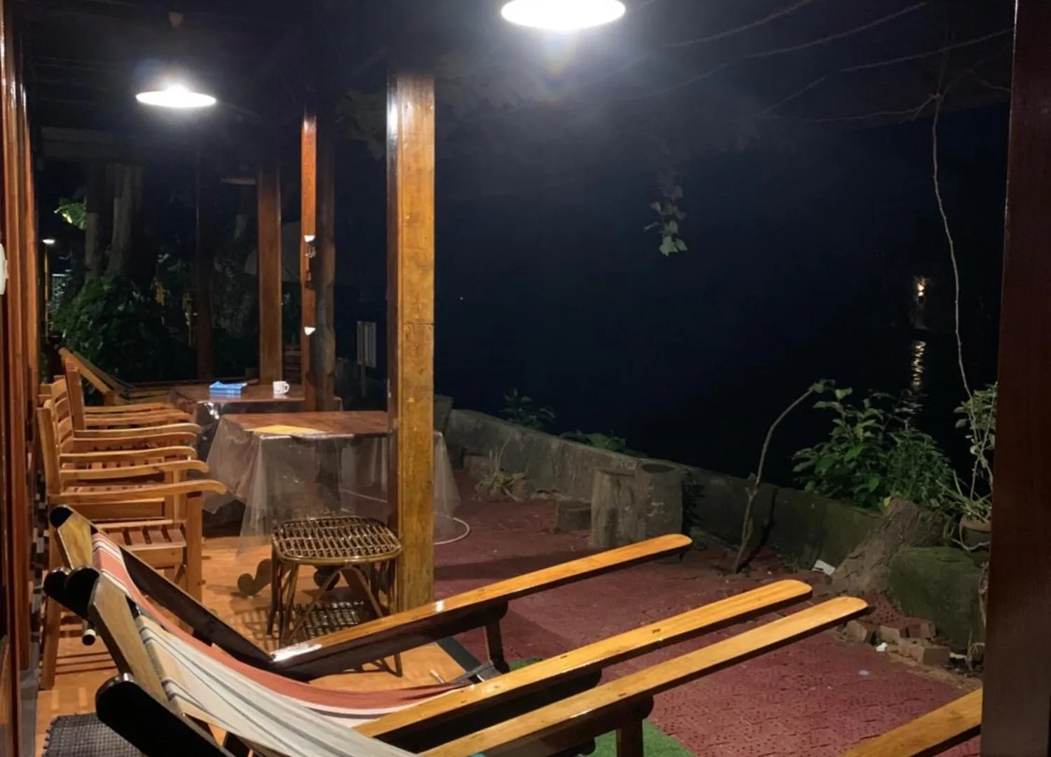 Hotel Malayalam Lake Resort Alappuzha India
