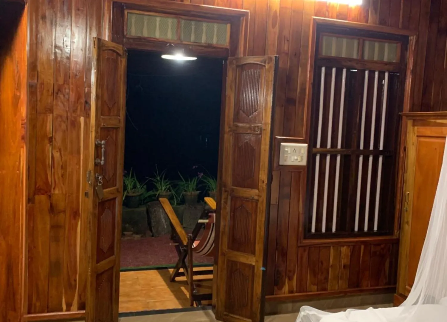 Hotel Malayalam Lake Resort Alappuzha