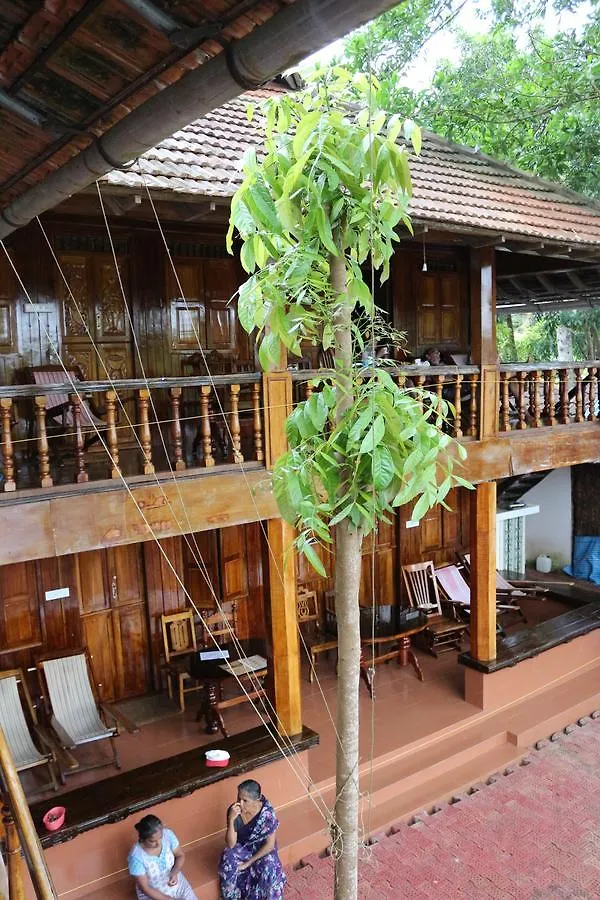 Hotel Malayalam Lake Resort Alappuzha